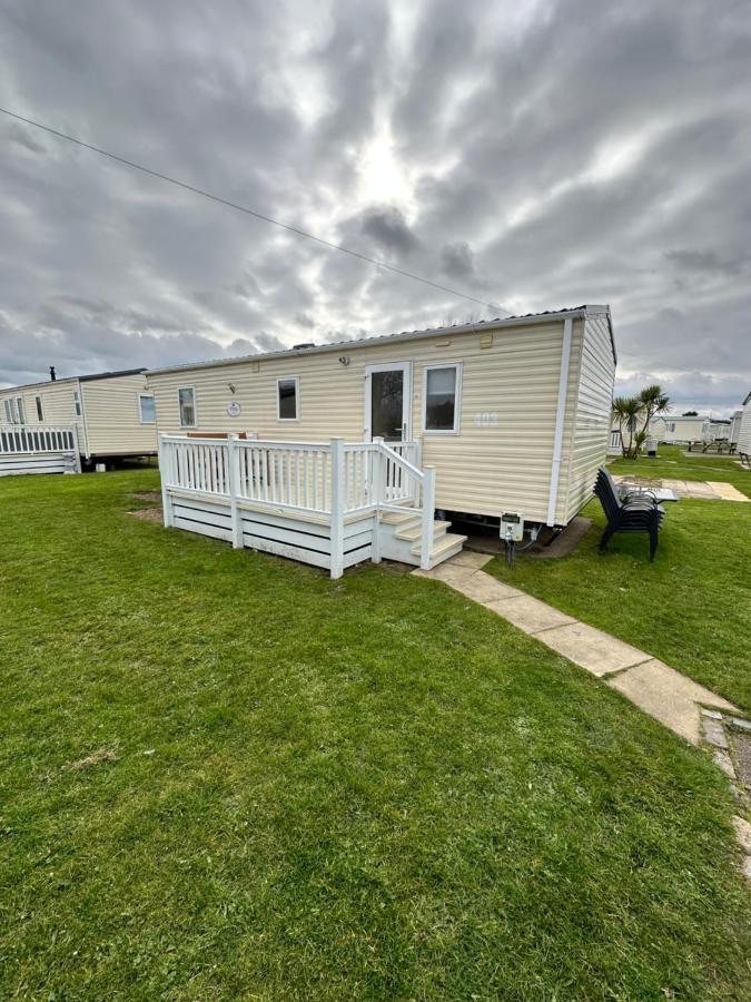 6 Berth Caravan On Marine Holiday Park Otel Rhyl Dış mekan fotoğraf