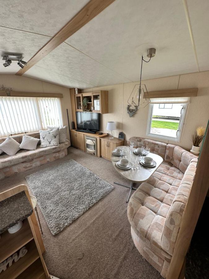 6 Berth Caravan On Marine Holiday Park Otel Rhyl Dış mekan fotoğraf