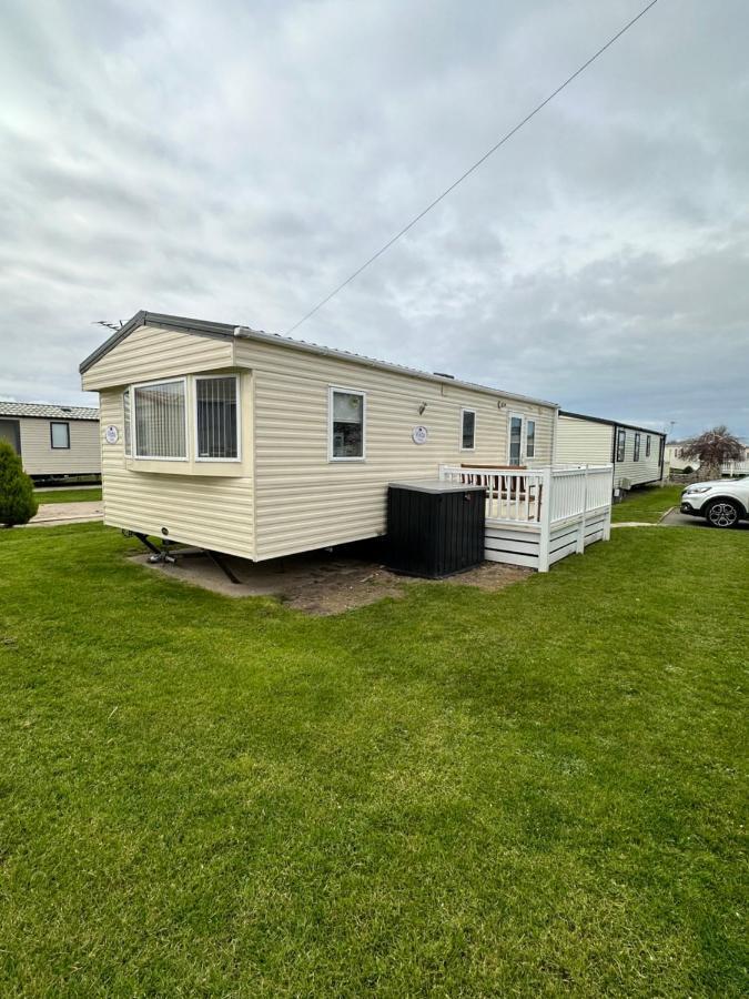 6 Berth Caravan On Marine Holiday Park Otel Rhyl Dış mekan fotoğraf